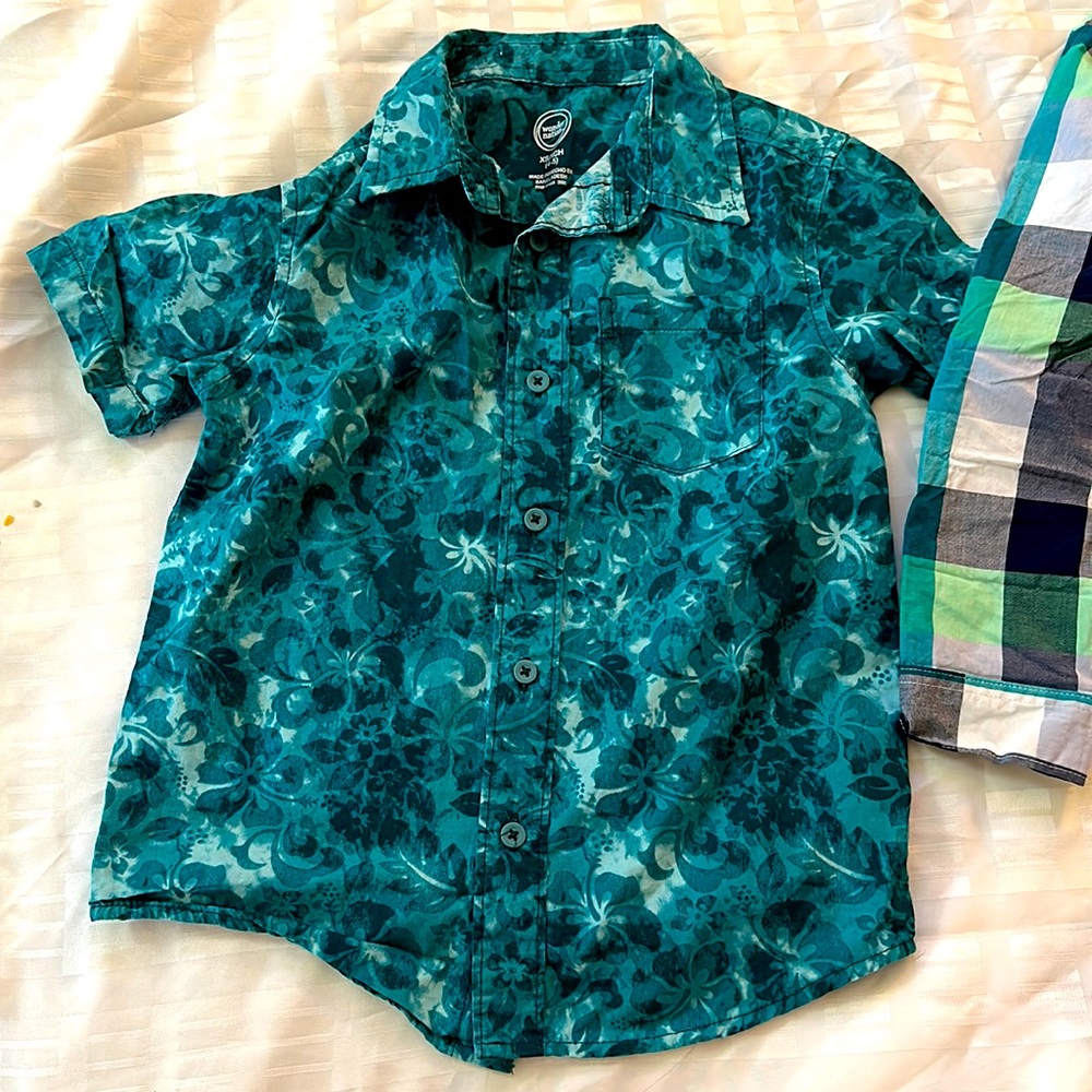 Button down boys shirts size 5